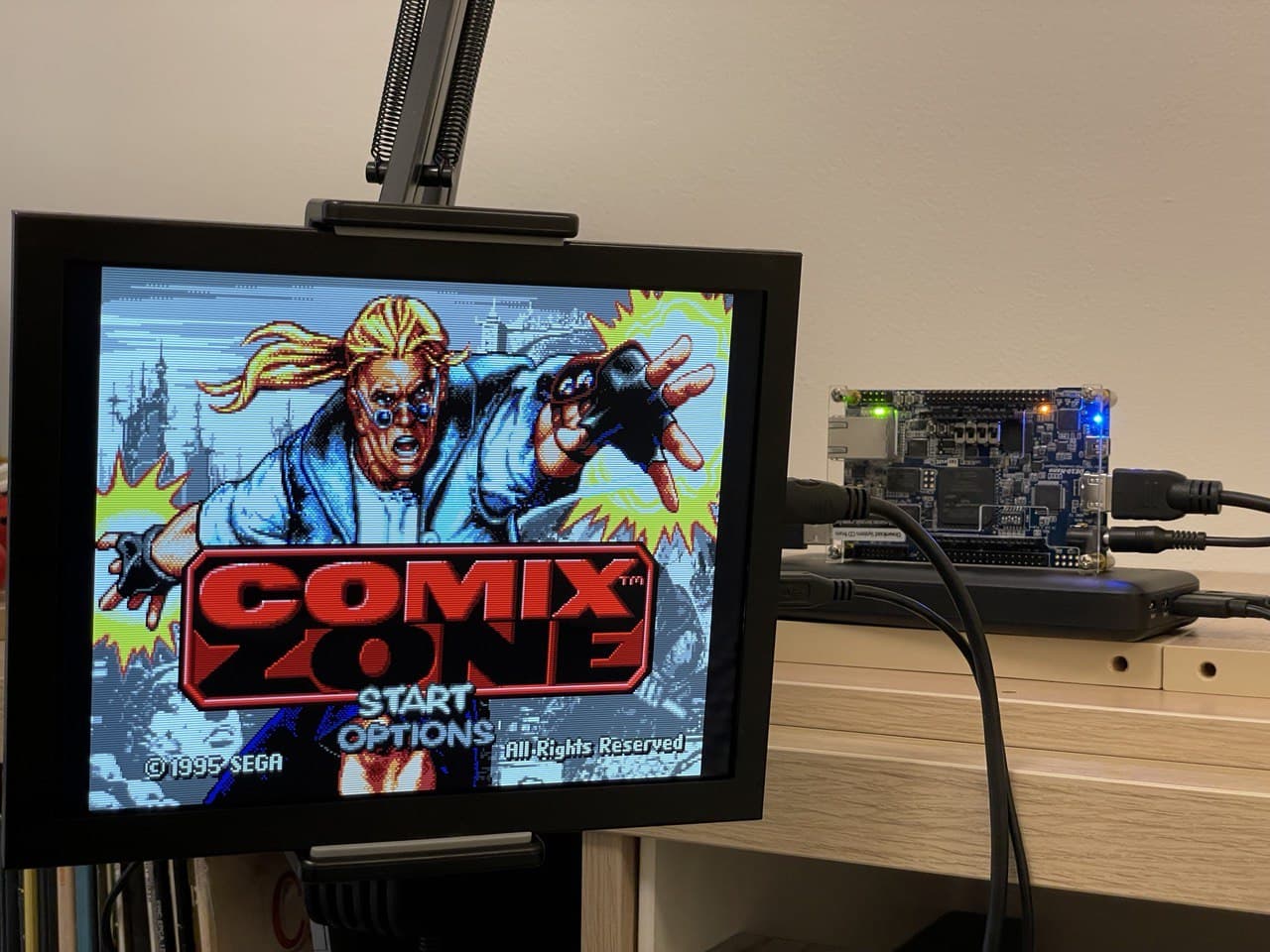 Monitor 2K da 9.7 pollici 2048 - Retro Gaming Monitor recensione e prezzo