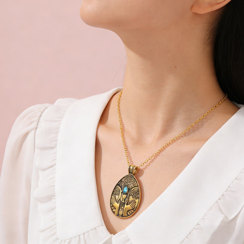 Collana con Ciondolo a Tema Vi - Retro Gaming Art recensione e prezzo